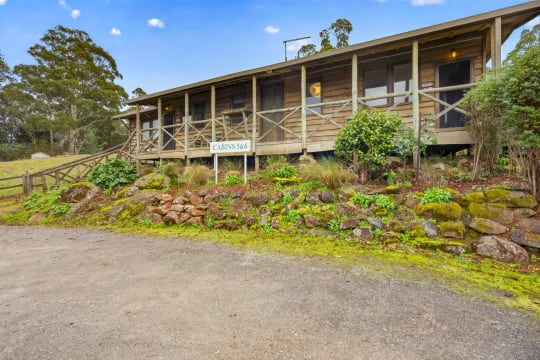 FHGC Tasmanian Accommodation A1 Presentation Spectacular Views 10%ROI 6 Cabins 2 Houses 2 Titles