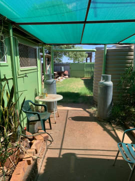 FREEHOLD BAKERY/CAFE AND HOUSE FOR SALE