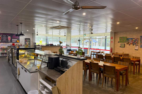 LEASEHOLD - The Border Bridge Cafe, Barooga NSW - 1P0619