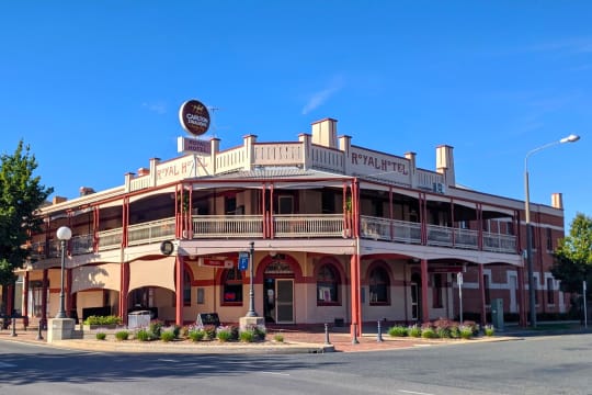 UNDER OFFER - Royal Hotel, Corowa NSW - 1P0527