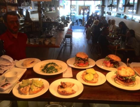 THE EATERY ON JONSON –  CAFÉ / BAR / BISTRO