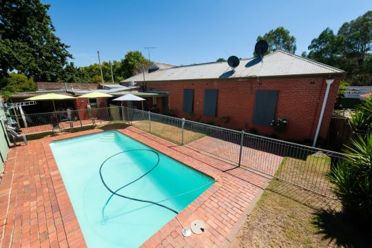 LEASEHOLD - Railway Hotel, Wangaratta VIC - 1P0577