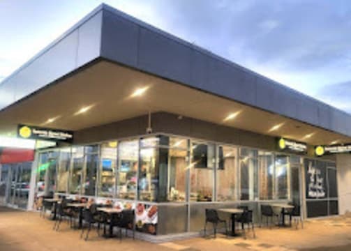 Restaurant/Takeaway (Walk-In Walk-Out) Suitable for Any Cuisine – in the heart of Melton within a...