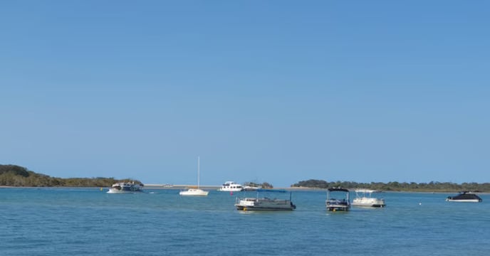 Houseboat business - Noosa Lifestyle