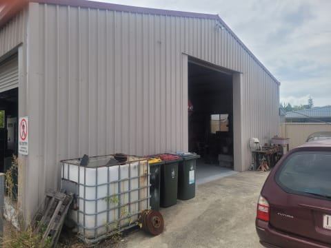 Specialist Mechanical Workshop & Service Centre - Walk in Walk Out