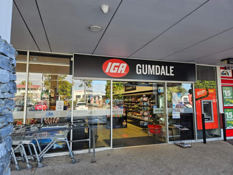 Wood-Fired Italian Gourmet Pizza DELI at Gumdale