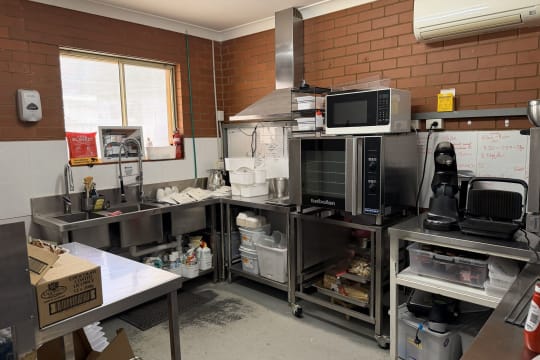 LEASEHOLD - King Valley Popcorn Cafe & Ice Creamery, Glenrowan - 1P0571