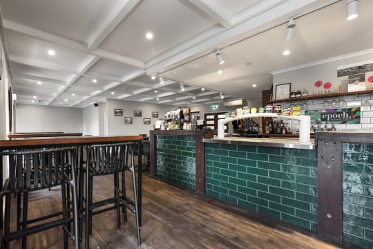 RARE FREEHOLD HOSPITALITY OPPORTUNITY IN ORANGE’S GROWING EASTERN CORRIDOR - 153HF