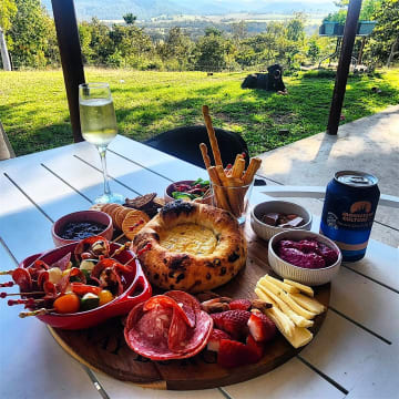 Profitable, Mobile Hospitality Business with Strong Returns!