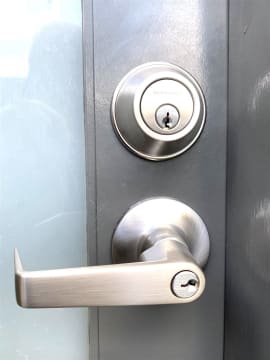 REPUTABLE LOCKSMITH AND SECURITY DOOR BUSINESS IN BAYSIDE MELBOURNE