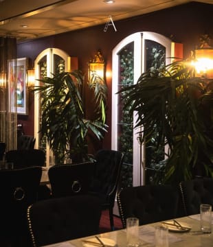 SUPER URGENT SALE Beautifully presented Bar/Restaurant