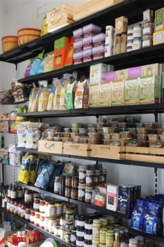 CONVENIENCE STORE/CAFE/TAKEAWAY - GROWTH AREA - HEAVILY REDUCED PRICE