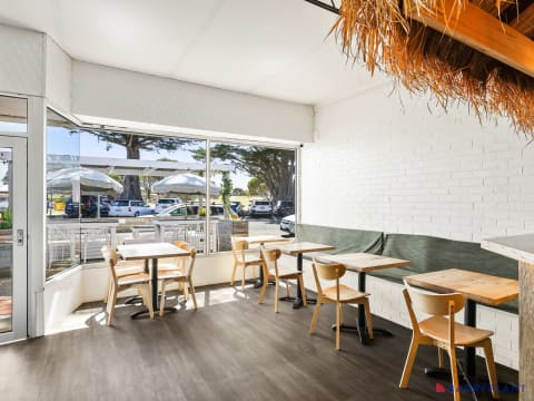 Kelp - San Remo.  Cocktail, Wine & Dining Bar  - Thriving business for Sale