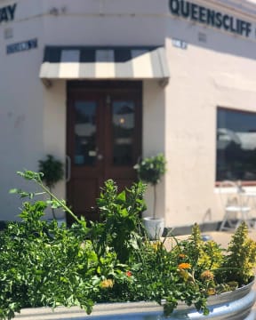 QUEENSCLIFF GENERAL STORE CAFE FOR SALE- POA