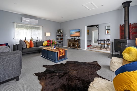 FHGC Tasmanian Accommodation A1 Presentation Spectacular Views 10%ROI 6 Cabins 2 Houses 2 Titles