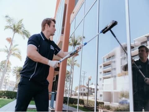 LEADING ESTABLISHED MASTER CLEANING FRANCHISE FOR SALE SOUTH BRISBANE