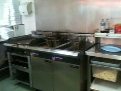 GREAT CAFE / TAKEAWAY FOR SALE IN GOOD SHOPPING COMPLEX