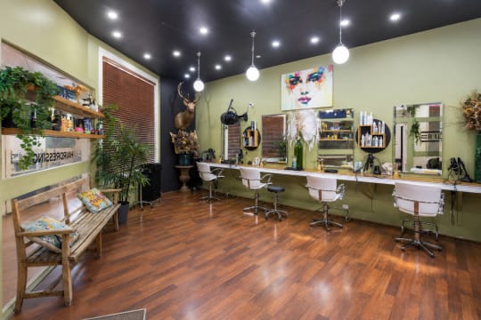 PROFITABLE HAIRDRESSING SALON IN THE HEART OF BEECHWORTH