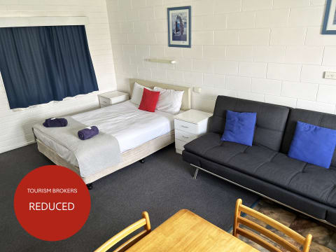 SMALL EASILY MANAGED, TRAMWAY MOTEL - 2086ML