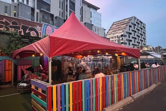 Littlefoot - Popular Bar & Live Music Venue