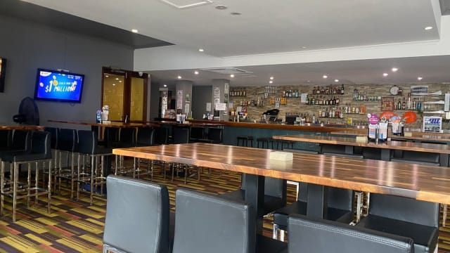 UNCONDITIONAL - Sunshine Coast Hotel Opportunity with Multiple Revenue Streams