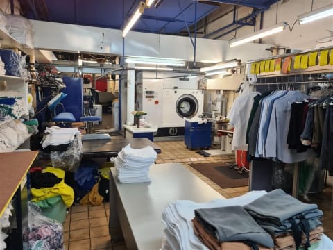 Dry Cleaning & Commercial Laundry