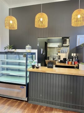 Roma and Kay Cafe - Popular cafe and gift store FOR SALE!