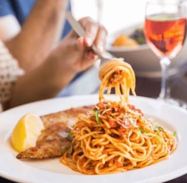 ICONIC MELBOURNE HOSPITALITY INSTITUTION + ACCOMMODATION BUSINESS | DUAL INCOME | PRIME ST KILDA ...