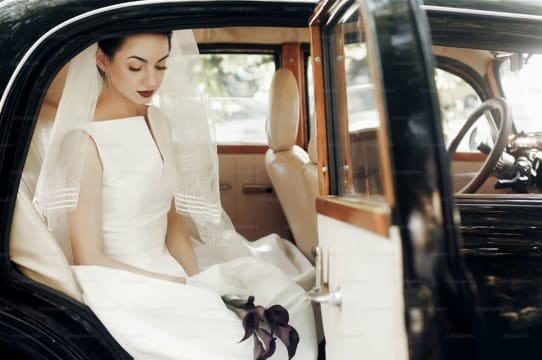 Vintage Car &amp; Limo Hire Specialising in Weddings &amp; Events