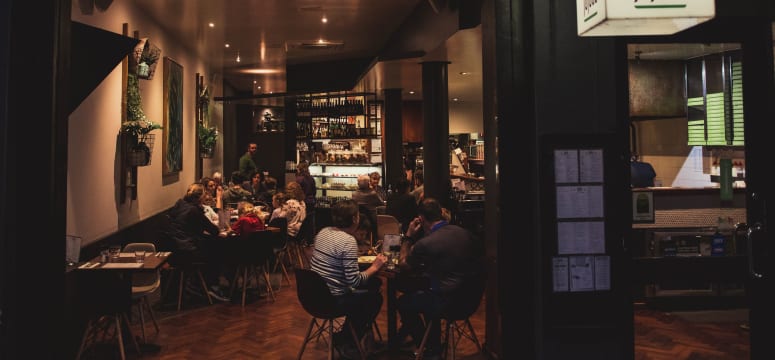 REDUCED TO SELL - PIZZA & PASTA RESTAURANT CBD BENDIGO LONG ESTABLISHED BUSINESS