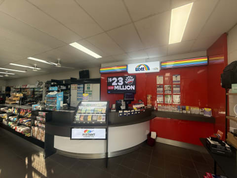 GOLD COAST - PRICE REDUCED - $120,000 + SAV - NEWSAGENCY/TATTS AGENCY