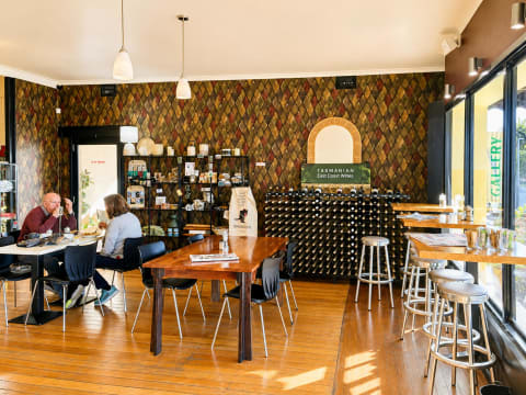 Sea Change Established Swansea Licensed Cafe Huge Growth Potential Turnover $13K Weekly