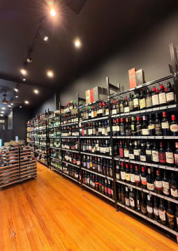 Bottle Shop & Cigarette Store in Box Hill, Rent $600p/w