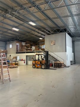 Gooseneck and Fifth Wheel Business for sale