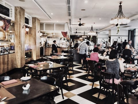 Established Bar and Restaurant *Knox Area [2409061]