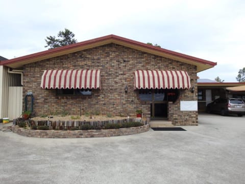 FREEHOLD MOTEL WITHIN 2.5 HOURS OF BRISBANE – 2290MF