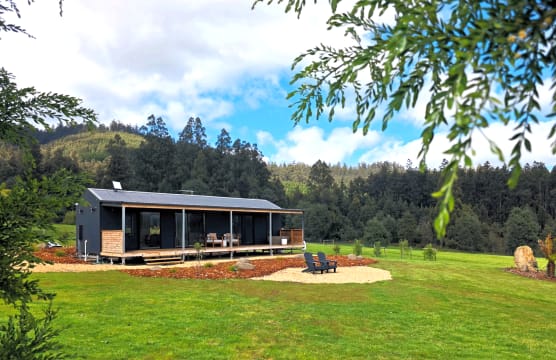 LUXURY TOURISM RETREAT & LIFESTYLE PROPERTY | APPROVED EXPANSION | TASMANIA