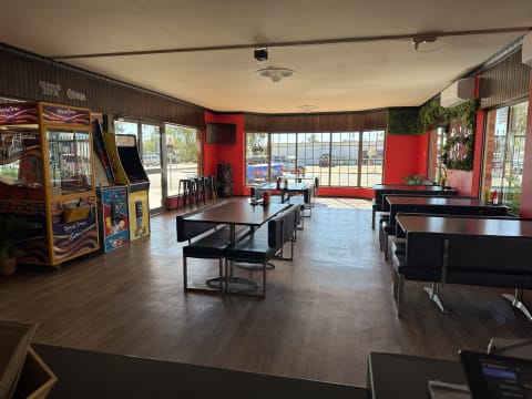 FOR SALE: Established Takeaway Business in Lightning Ridge NSW