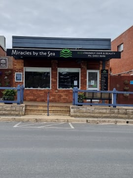 RARE SEA CHANGE OPPORTUNITY - PROFITABLE BUSINESS - SAME OWNER SINCE 2000