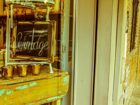 Iconic Home Decor & Gift Business, Online Growth Potential - EBS