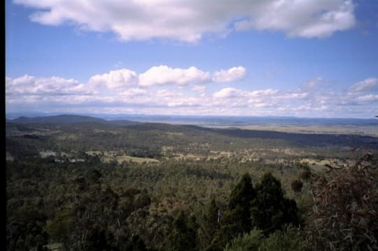 ICONIC LOG CABIN TEA HOUSE RESTAURANT WITH TOP VIEWS UNDER MT GLADSTONE LOOKOUT
