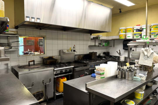 LEASEHOLD – Indian Tandoori Restaurant, Albury NSW – 1P0580