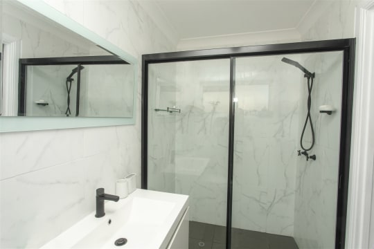 Profitable Seaside Bed & Breakfast Freehold Investment in Redcliffe