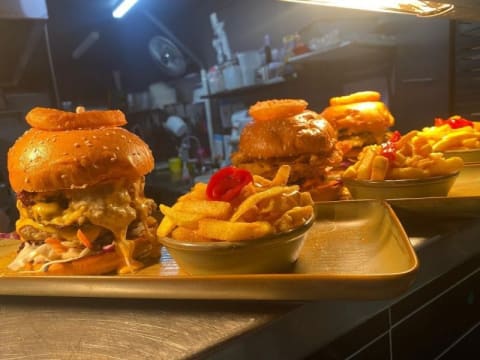 AD'S CAFE BURGER BAR & MIX GRILL - EXCELLENT OPPORTUNITY FOR NEW PURCHASER