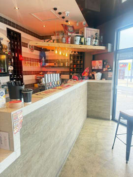 Exceptional Hospitality Opportunity in Prime Doreen Location – Walk In / Walk Out Sale