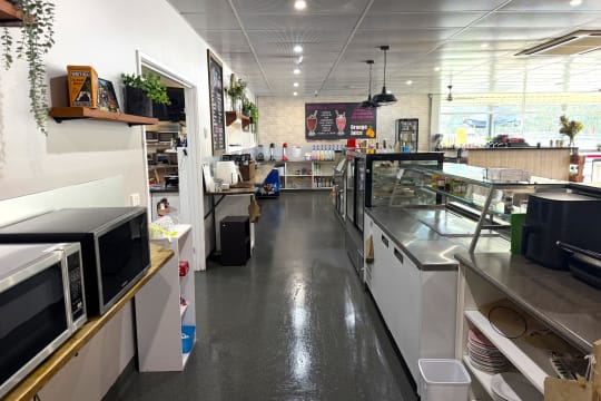 LEASEHOLD - The Border Bridge Cafe, Barooga NSW - 1P0619