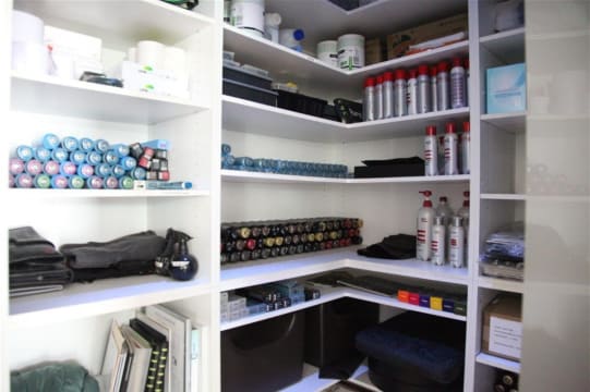 Thriving Hair Salon:  offered for the first time in 24 years