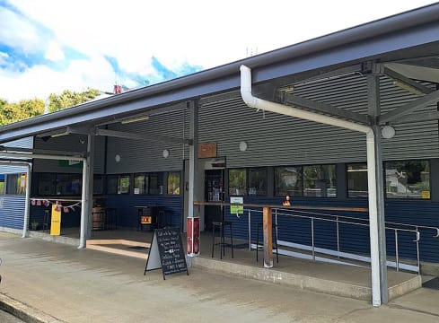 NORTH QLD HOTEL INVESTMENT - 136HI