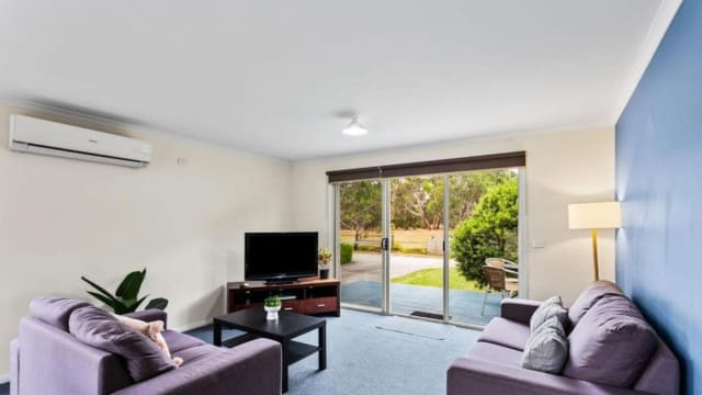 Phillip Island – Resort & Café with Growth Potential