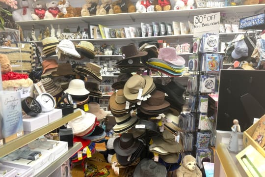 LEASEHOLD - Simple Indulgence Gift Shop, West Wodonga VIC - 1P0612